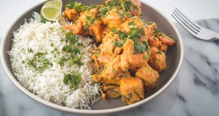 Receta fácil de pollo con curry para sorprender a tu paladar