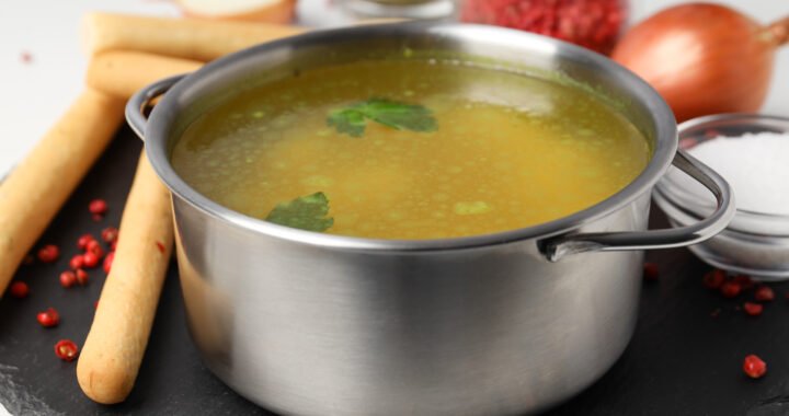 Receta fácil y deliciosa de caldo de pescado casero: ¡Sabor a mar en tu hogar!