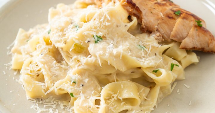 Receta fácil y deliciosa de pasta al Alfredo: ¡aprende a prepararla en casa!