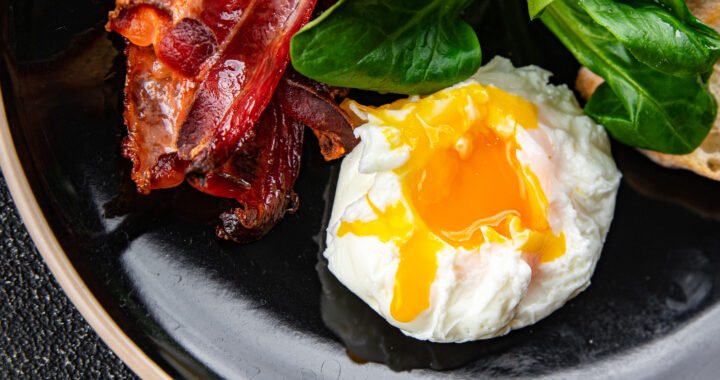 Receta fácil de huevos poché: ¡sorprende a todos con este delicioso plato!