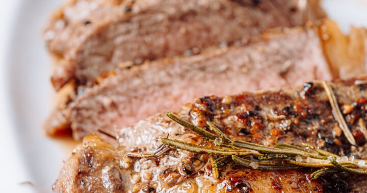 El roast beef o «rosbif» conocido popularmente como la «bondiola de vaca»