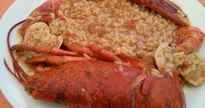 Receta deliciosa de arroz con bogavante: paso a paso para disfrutar en casa