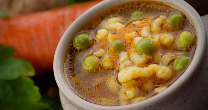 Receta tradicional de caldo tlalpeño: ¡descubre cómo prepararlo en casa!
