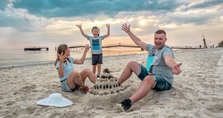 Guía definitiva para disfrutar de un viaje a la playa en familia: consejos destinos y actividades