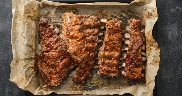 Receta fácil y deliciosa de costillas de cerdo al horno para chuparse los dedos