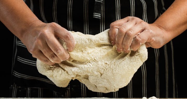 Receta fácil de masa para empanadas caseras: ¡Aprende a prepararla paso a paso!
