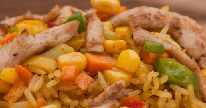 Receta tradicional: arroz con pollo colombiano para chuparse los dedos