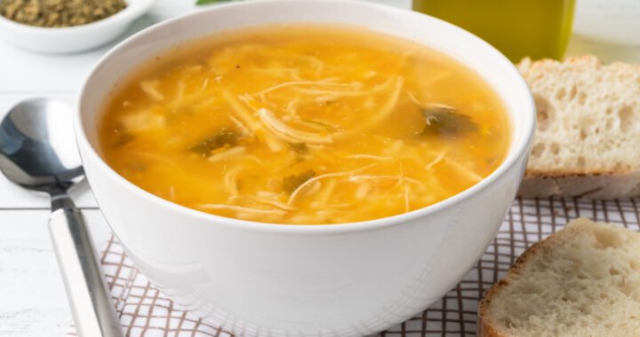 Receta casera de sopa de pollo: ¡deliciosa y reconfortante!