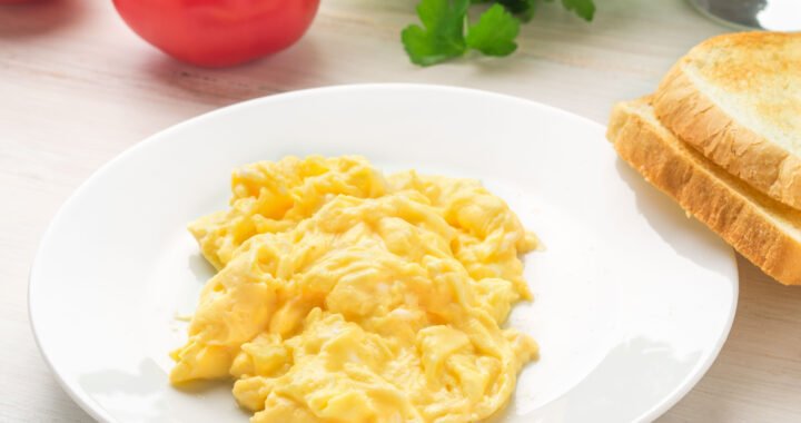 Receta fácil y rápida: cómo hacer huevo al microondas en minutos