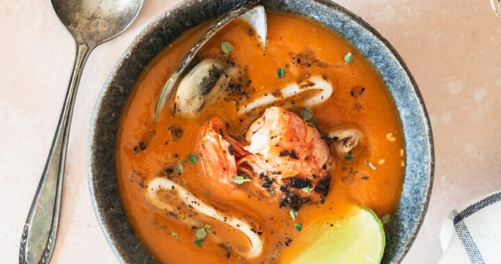 Receta fácil y deliciosa de crema de mariscos para sorprender a tus invitados